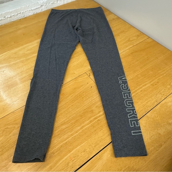 Victorias Secret Womens Gray Logo Yoga Athletic Leggings Size Medium - Picture 4 of 9